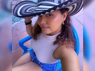 girl chatroom LauraPhol