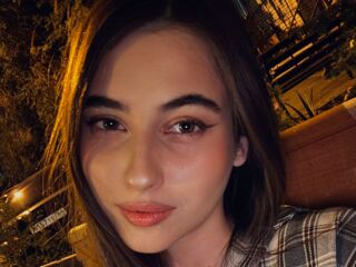 webcamstripper live LeiaFrost