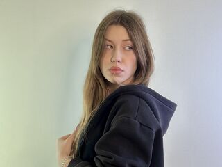 hot girl LeonilaKesling