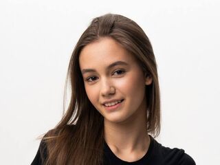 topless camgirl LissaDesso