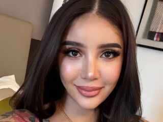 chat room webcam LucciaSantos