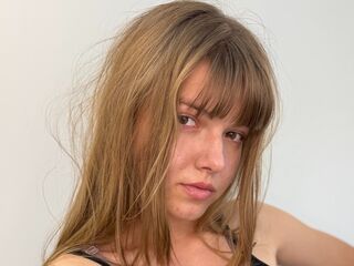 free livesex LynetteOba
