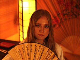 live free chat MandiKressierer