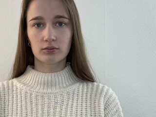 cybersex chatroom MarcelineLeja