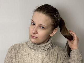 naughty camgirl masturbating with vibrator MariCacal