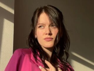 sex chat MaudGuerrido