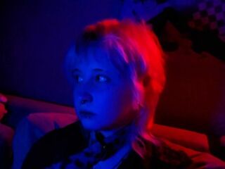 camwhore shaving pussy MayLeaf