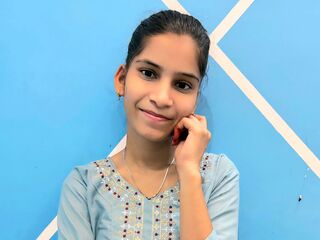 cam girl spreading pussy MickeySean