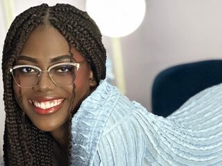 naked cam girl masturbating with vibrator MilaMuse