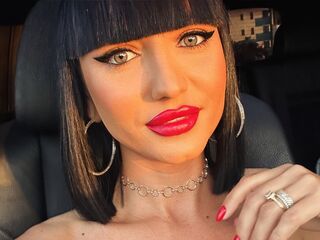 naked camgirl fingering pussy MysticElly