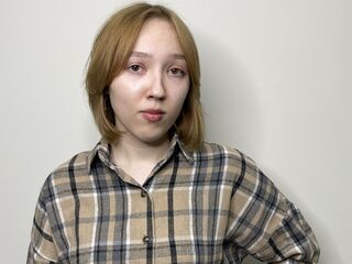 cam girl masturbating with vibrator NidaSimerly