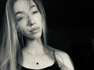 naughty cam girl masturbating NikkiTenerovich