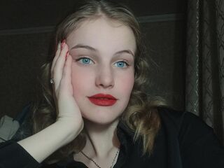 beautiful webcamgirl PeaceGearing