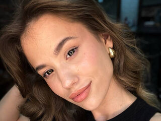 girl naked PearlyLominack