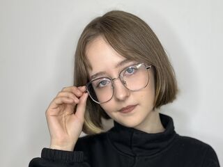 cam slut ReginiaHolbein