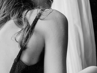 camgirl chatroom RemaRoy