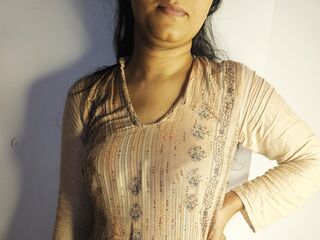 camgirl RubbynaKhan