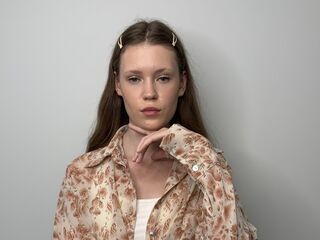 topless cam girl RuthanPirkl