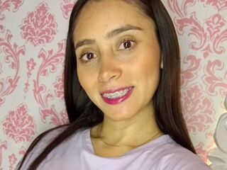 cam girl playing with dildo ScarlettMonsem
