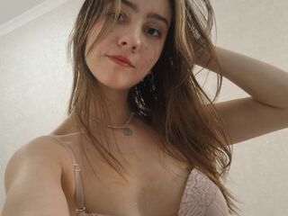 topless cam girl SeleneEverhart