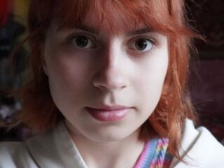 hot cam show SerafinaGoettl