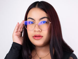 masturbating camgirl SerenaDupont