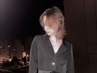 nude cam picture ShirleenWiens