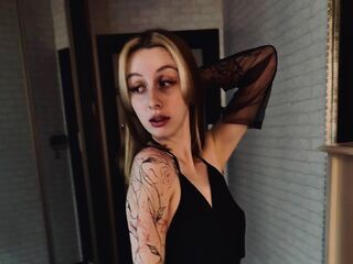 free webcam chat room ShoshanaManhardt