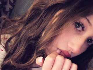 babe SimonaHaley