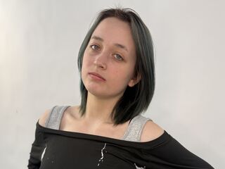 camslut fingering shaved pussy SoleneWinter