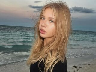 naked girl with webcam fingering pussy StephanieChelf