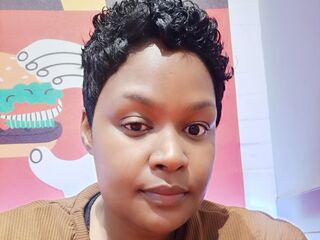 cam girl masturbating with vibrator SylerRay