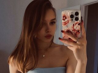 fingering webcamgirl TarenLeonetti