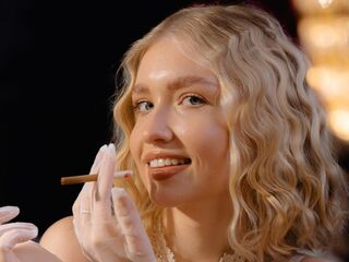 girl topless chat TessaSterling