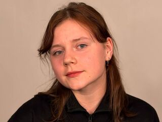 sex show TonaBurgard