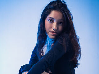 girl nude TrinityNova