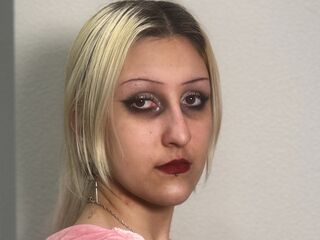 naked VictorinaHarvest