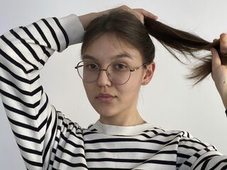 hot strip tease webcam WondaTon